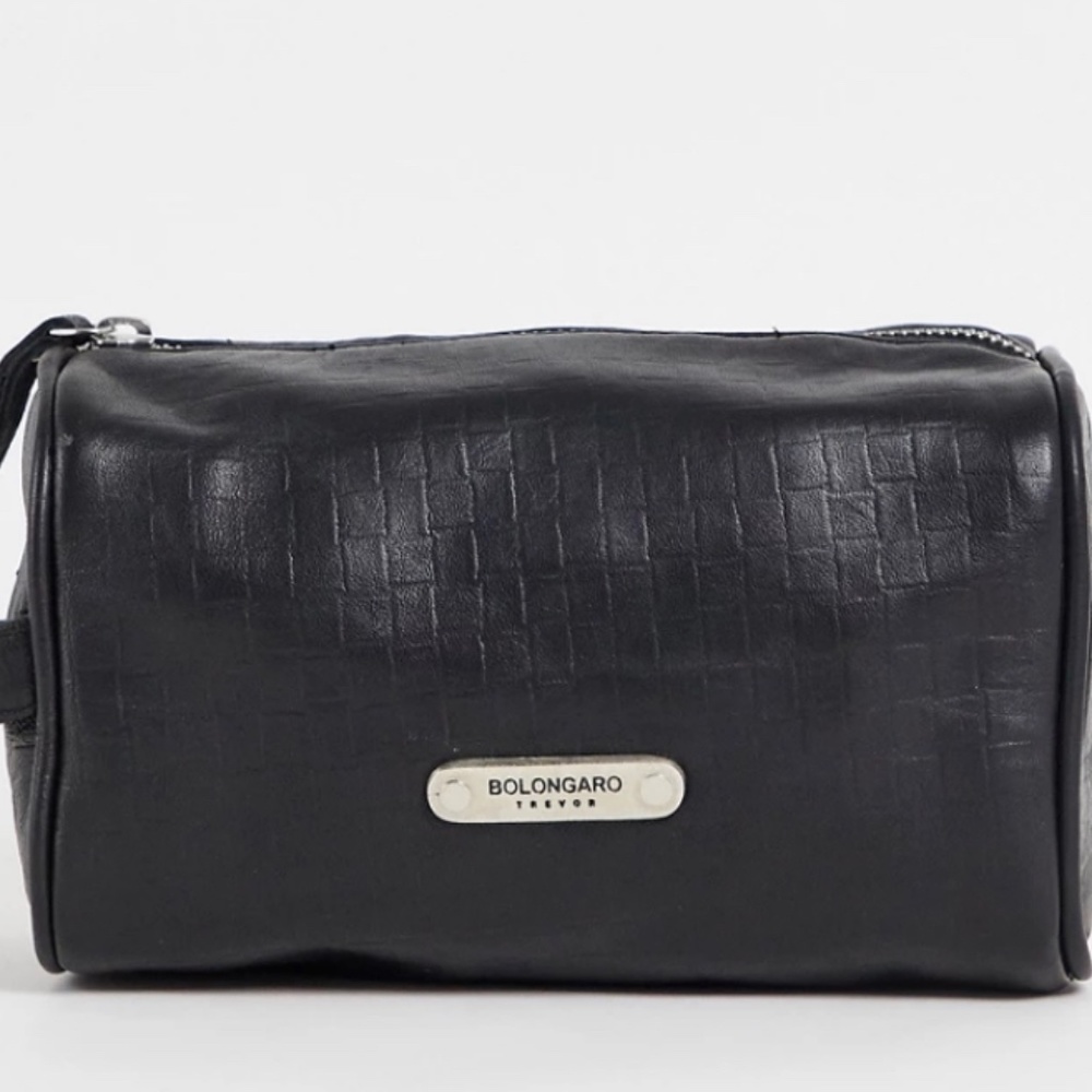 Bolongaro Trevor BLK Leather Toiletries Bag